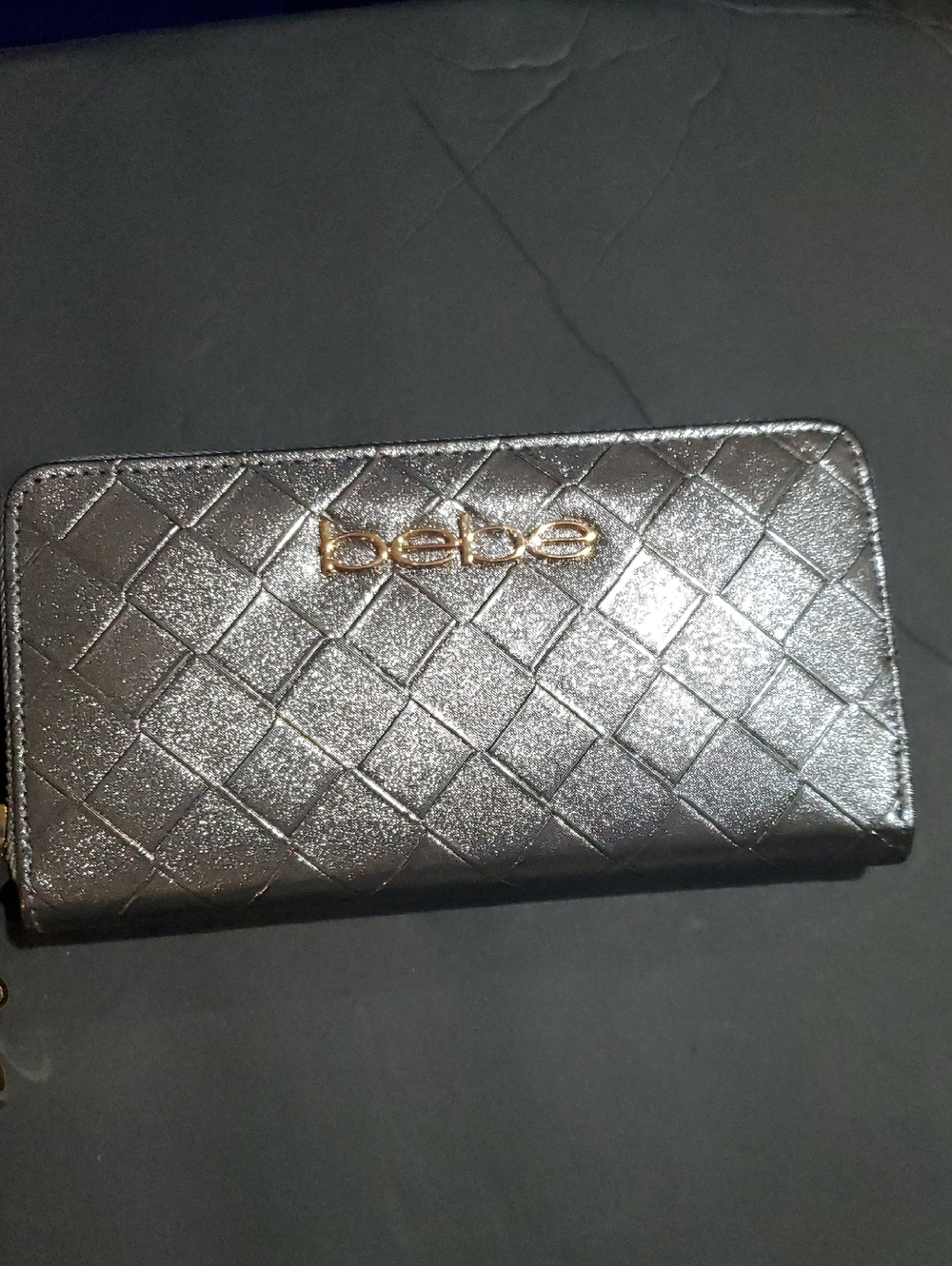 Bebe Jenna pewter silver metallic woven style long wallet with card case new8